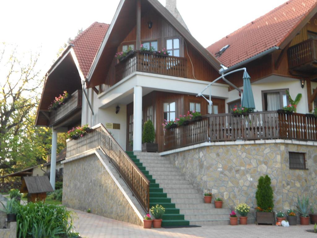Agneslaki Oekoturisztikai Centrum Es Vadaszhaz Nagykanizsa Exterior photo